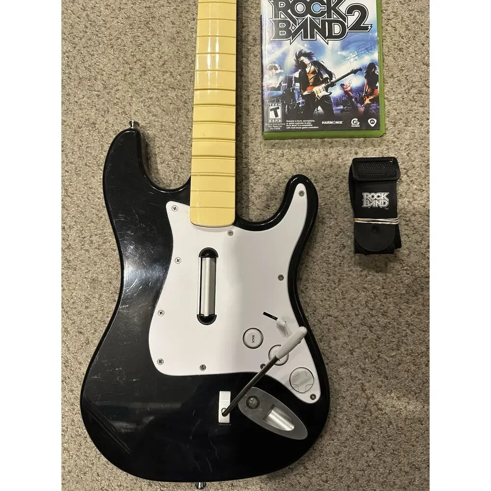 Rock Band Fender Stratocaster XBOX 360 Wireless Guitar Bundle Rockband Beatles